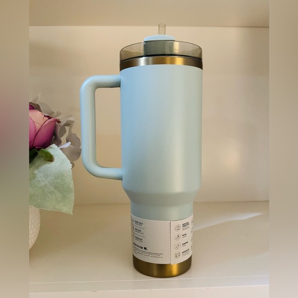 🎉LAST CHANCE🎉Stanley Quencher H20 Flowstate Tumbler 40oz Glided Celadon - Picture 4 of 16